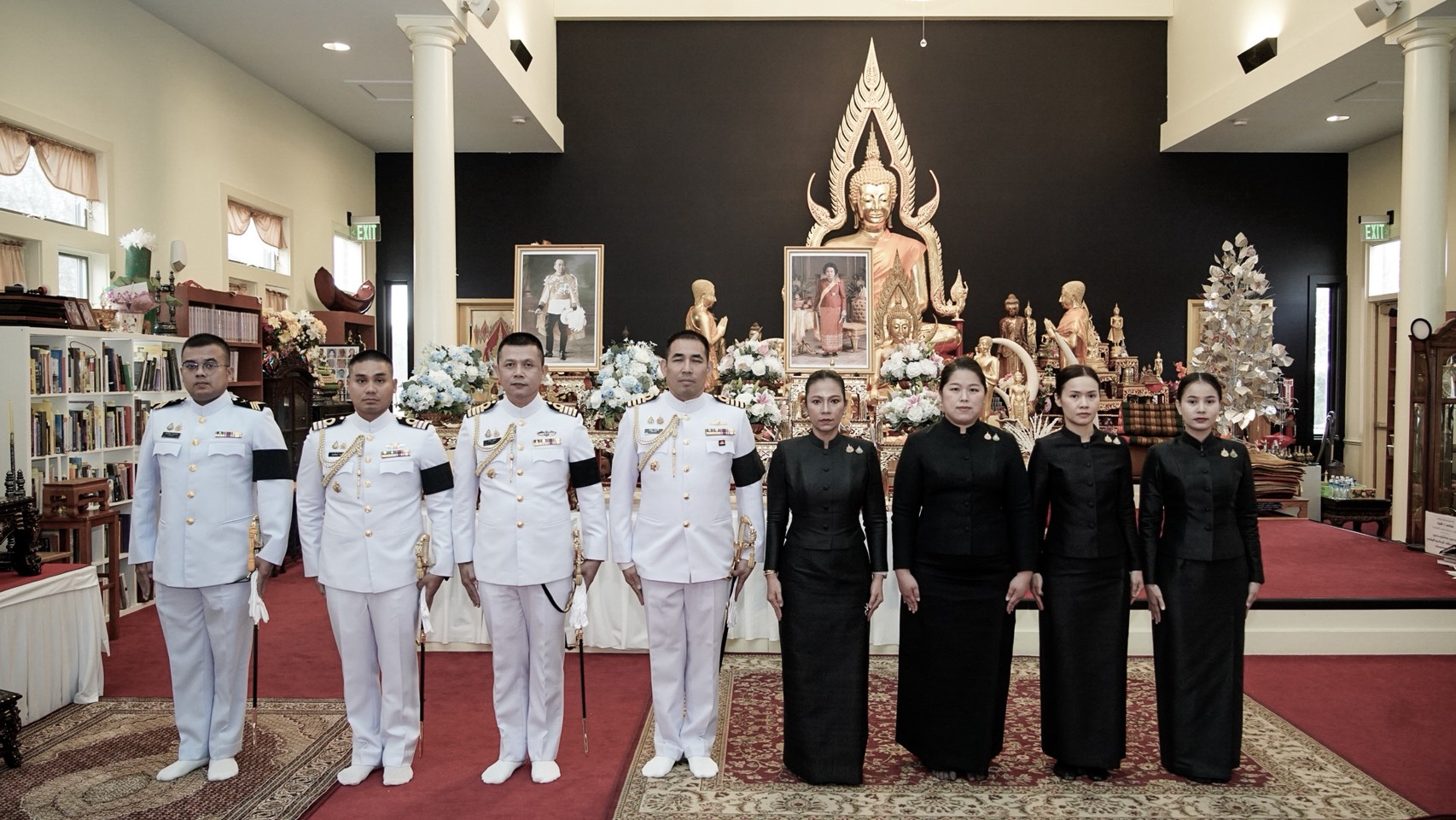 ข้าราชการประจำ สน.ฯ ร่วมกิจกรรมเฉลิมพระเกียรติในโอกาสวันคล้ายวันสวรรคตครบ ๑๐๐ ปี พระบาทสมเด็จพระมงกุฎเกล้าเจ้าอยู่หัว และวาระคล้ายวันประสูติ สมเด็จพระเจ้าภคินีเธอ เจ้าฟ้าเพชรรัตนราชสุดา สิริโสภาพัณณวดี ครบ ๑๐๐ ปี