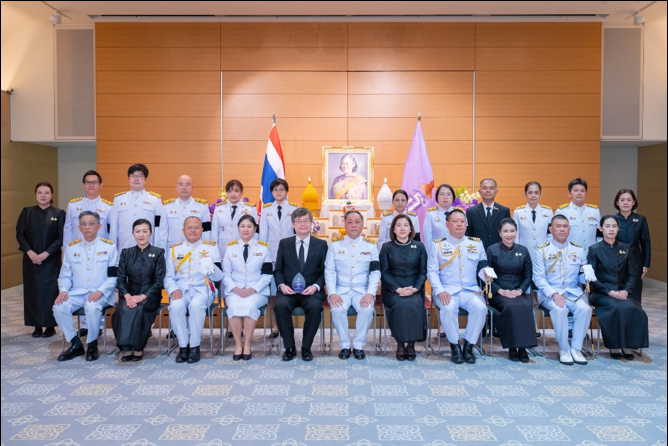 ในวันที่ 12 มีนาคม 2569 ผชท.ทร.ไทย/โตเกียว และคู่สมรส เข้าร่วมพิธีมอบโล่พระราชทาน สมเด็จพระกนิษฐาธิราชเจ้า กรมสมเด็จพระเทพรัตนราชสุดา ฯ สยามบรมราชกุมารีฯ